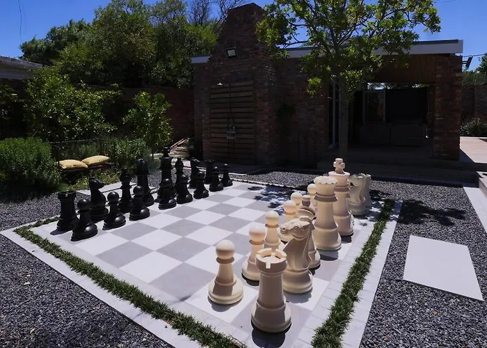 Garten Wohnung Mit Pool, 2 Schlafzimmer