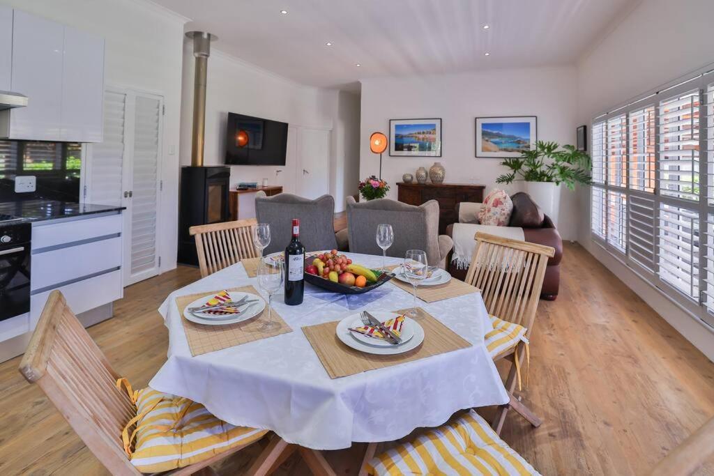 Garten Mit Pool, 2 Schlafzimmer * Kapstadt